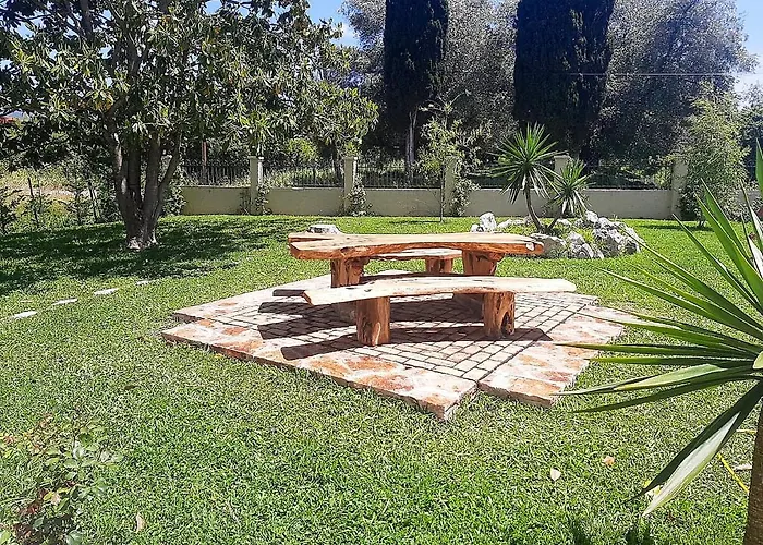 Relax Corfu בית נופש *