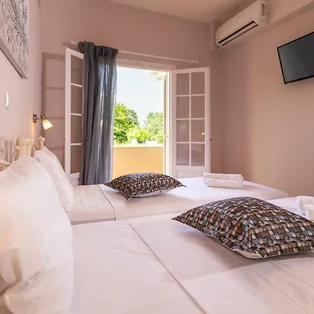 Relax Corfu * Roda (Corfu)