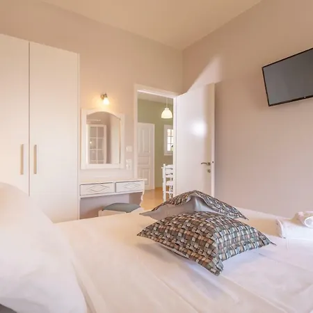 Relax Corfu Roda (Corfu)